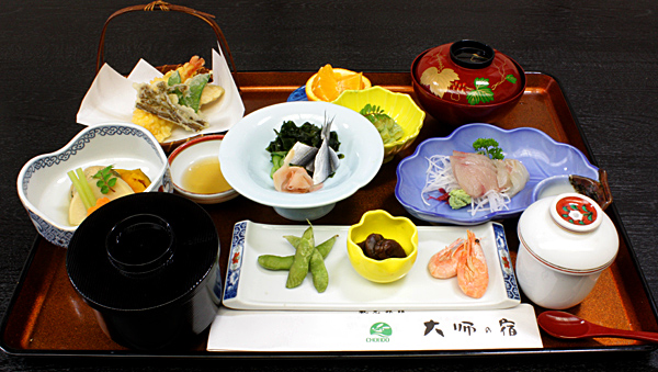 税込2,200円のお食事